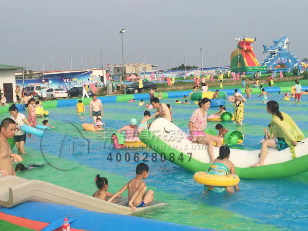動漫式水上樂園