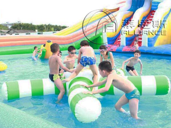 動漫水上樂園