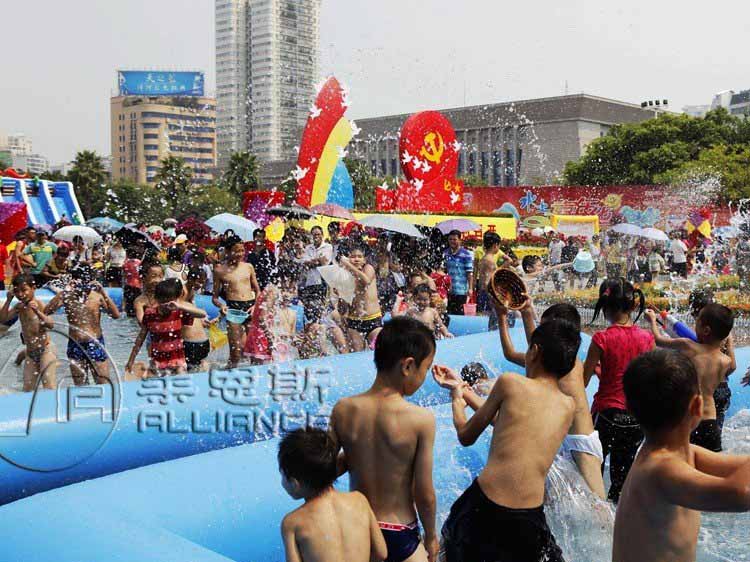 動漫水上樂園